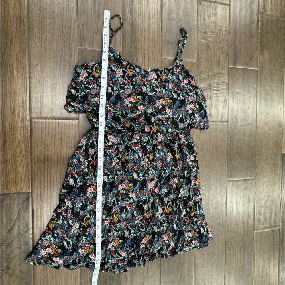Divided Dress - Picture 8 of 11